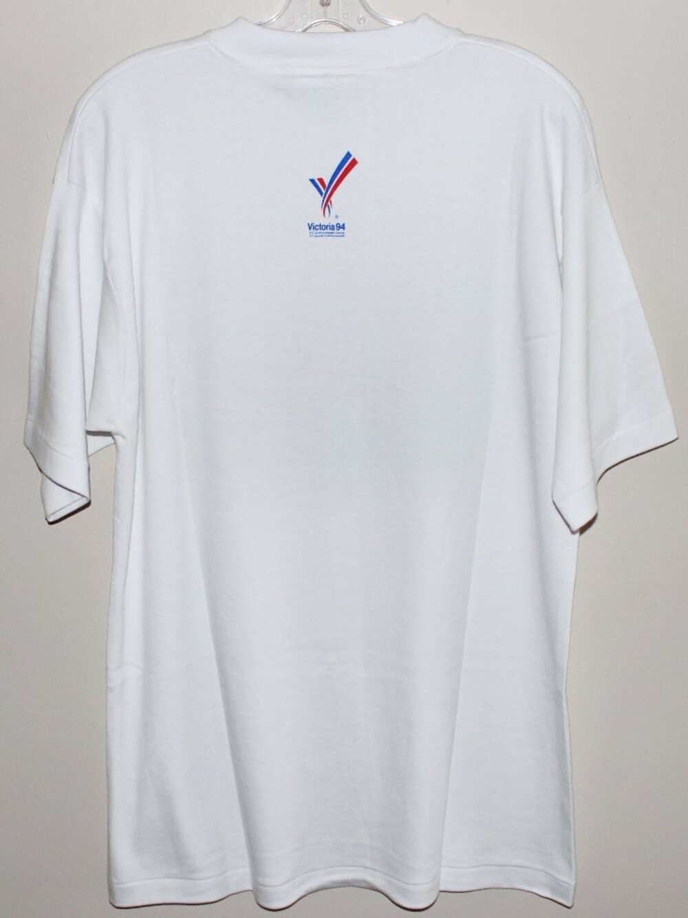 vintage❤️1994 Wilson Sport 15th Commonwealth Games t-shirt Victoria 94 Canada - Picture 8 of 8